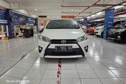 2016 Toyota Yaris  G AT