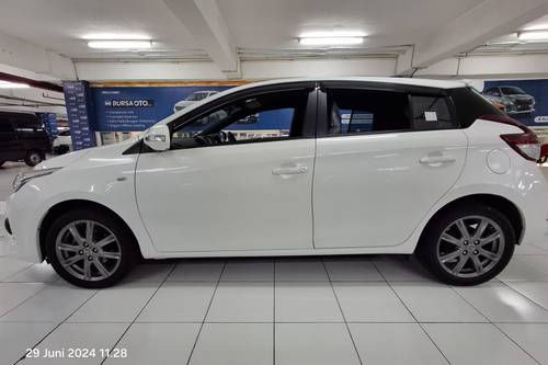 2016 Toyota Yaris  G AT