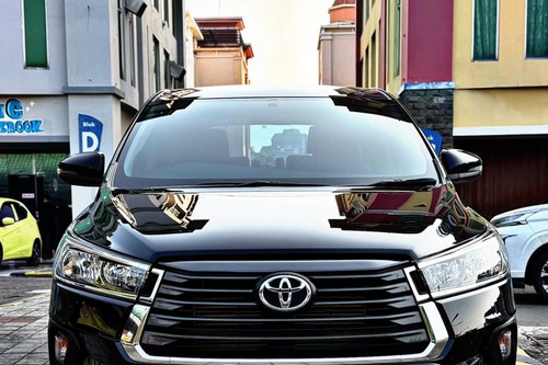 Used 2022 Toyota Innova DIESEL G 2.4 AT