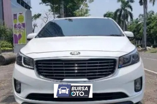 2017 Kia Grand Sedona AT bekas