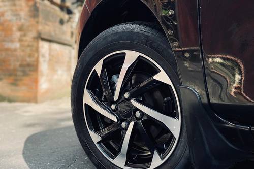 Dijual 2023 Daihatsu Sigra 1.2 R MT bekas