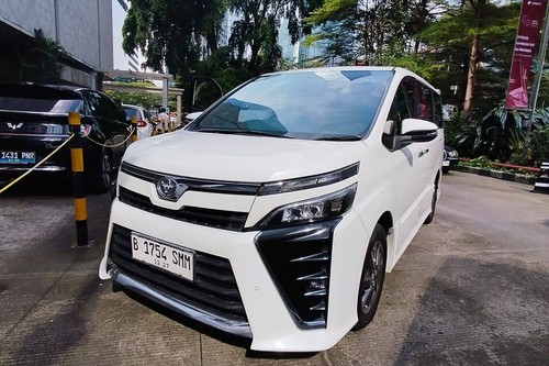 Used 2018 Toyota Voxy 2.0L AT