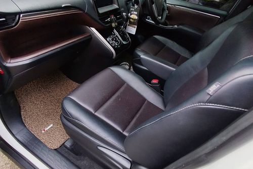 Dijual 2018 Toyota Voxy 2.0L AT bekas