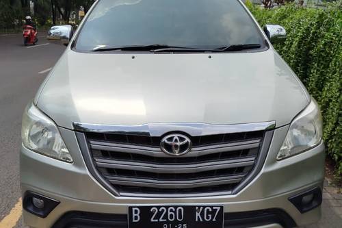 2014 Toyota Innova BENSIN E 2.0 AT bekas