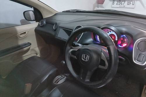 Beli mobil bekas