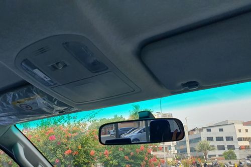 2022 Toyota Hilux 2.4L D-Cab V AT bekas