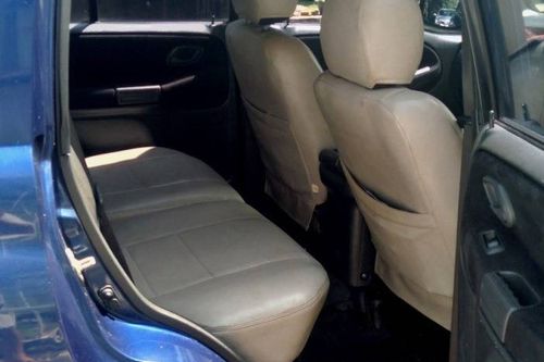 2004 Suzuki Escudo SE 4x2 1.6L MT tua