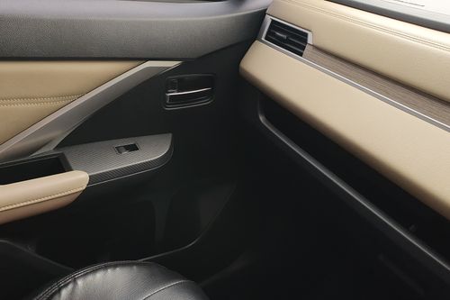 2023 Mitsubishi Xpander Ultimate CVT bekas