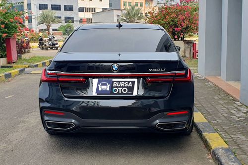 Old 2019 BMW 7 Series Sedan 730Li M Sport
