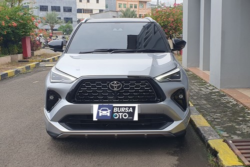 2023 Toyota Yaris Cross 1.5 S HV CVT With GR Parts Aero Package bekas
