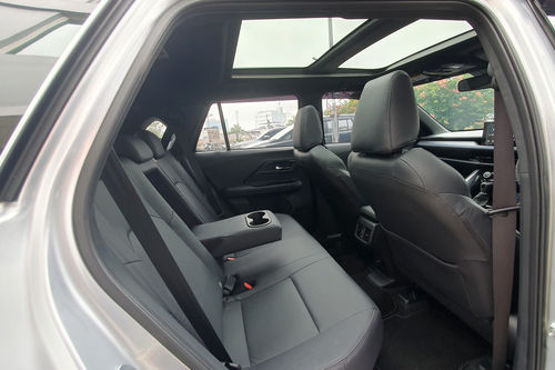 2023 Toyota Yaris Cross 1.5 S GR Hybrid EV CVT TSS bekas