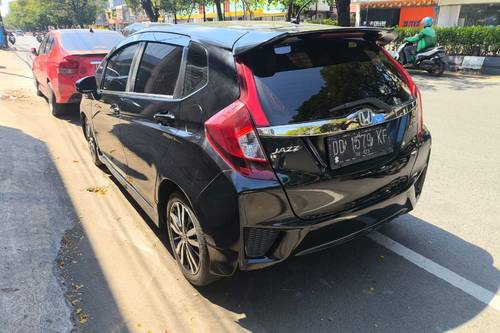 Beli mobil bekas