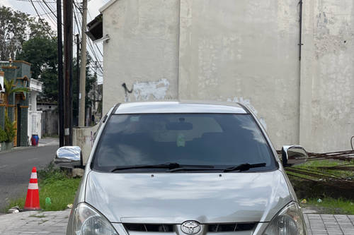 2004 Toyota Innova BENSIN G 2.0 MT bekas