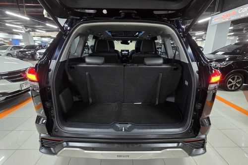 2023 Toyota Kijang Innova Zenix Hybrid EV 2.0L Q HV CVT TSS Modellista bekas