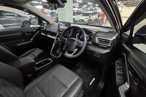 2023 Toyota Kijang Innova Zenix Hybrid EV 2.0L Q HV CVT TSS Modellista bekas