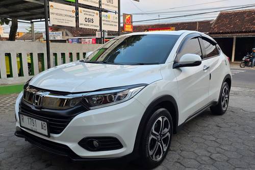 2021 Honda HRV 1.5L E CVT bekas