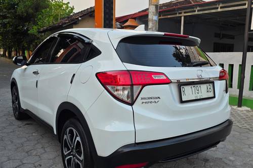 Beli mobil bekas