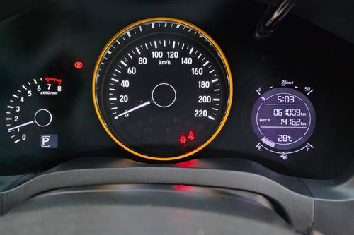 2021 Honda HRV 1.5L E CVT tua