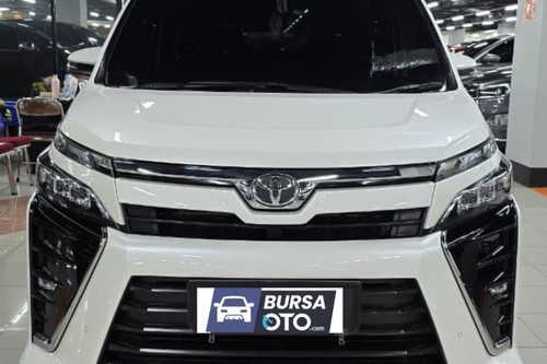 Used 2018 Toyota Voxy CVT