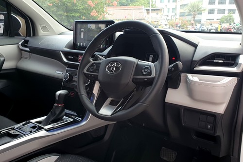 Dijual 2023 Toyota Avanza Veloz Q CVT bekas