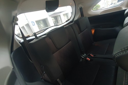 Dijual 2023 Toyota Avanza Veloz Q CVT bekas