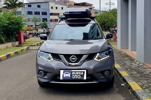 2015 Nissan X Trail  2.5 CVT bekas