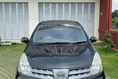 2010 Nissan Grand Livina 1.5 SV MT bekas
