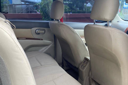 Dijual 2010 Nissan Grand Livina 1.5 SV MT bekas