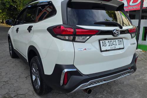 2023 Daihatsu Terios R ADS AT bekas