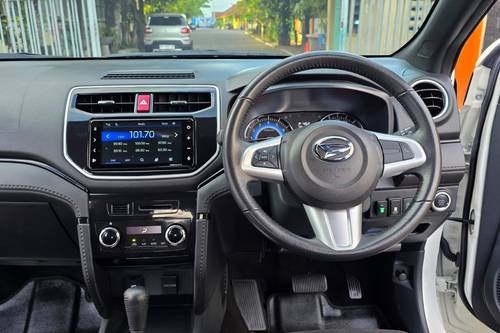 Dijual 2023 Daihatsu Terios R ADS AT bekas