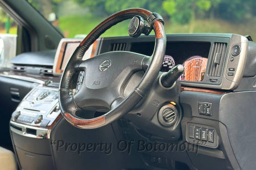 2010 Nissan Elgrand 2.5L HWS tua