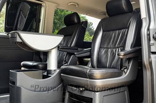 Dijual 2012 Volkswagen Caravelle 2.5 TDI T5 bekas