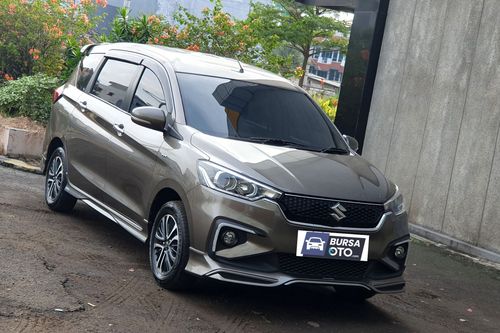 Second hand 2022 Suzuki Ertiga Smart Hybrid SS AT 