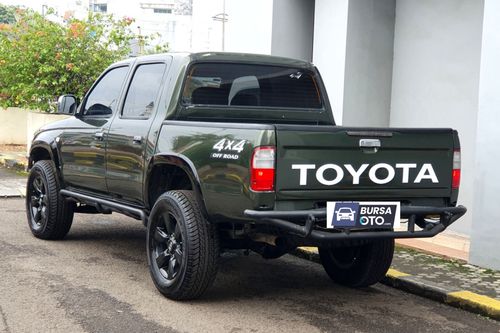Dijual 2004 Toyota Hilux Double Cabin 2.5L MT bekas
