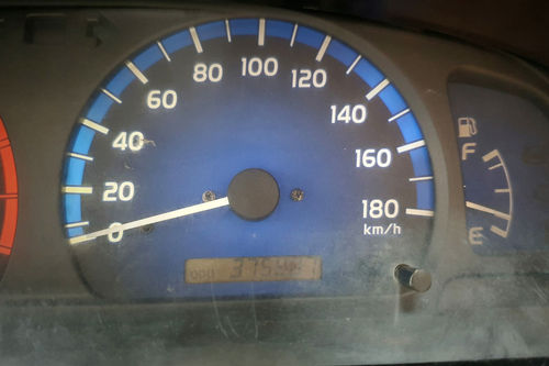 Dijual 2004 Toyota Hilux Double Cabin 2.5L MT bekas