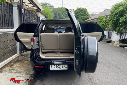 Dijual 2013 Daihatsu Terios TX AT bekas
