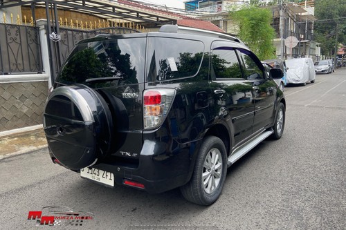 2013 Daihatsu Terios TX AT bekas