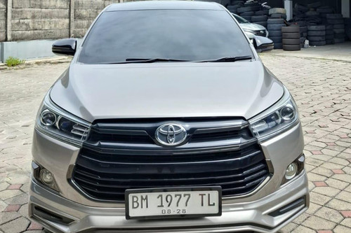 Used 2016 Toyota Innova DIESEL G 2.4 AT