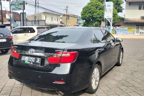 Dijual 2013 Toyota Camry V 2.5L AT bekas