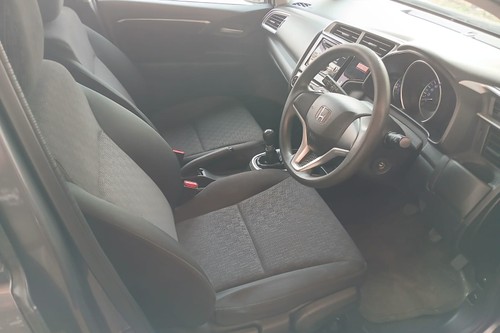 Beli mobil bekas