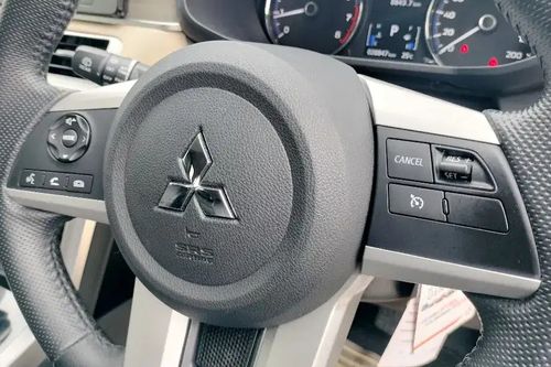 2023 Mitsubishi Xpander Ultimate CVT bekas