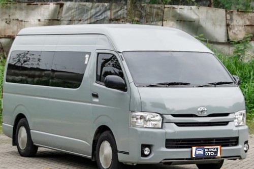 Used 2021 Toyota Hiace Commuter Manual
