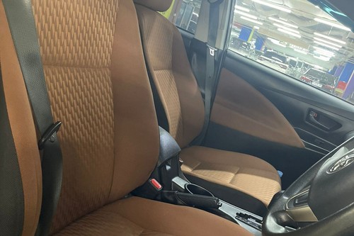 2019 Toyota Innova DIESEL G 2.4 AT bekas