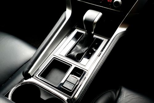 2022 Mitsubishi Pajero Sport Dakar AT 4x2 bekas