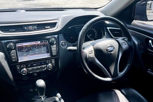 Old 2017 Nissan X Trail 2.5 CVT