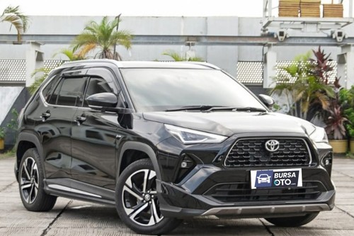 2023 Toyota Yaris Cross 1.5 S HV CVT With GR Parts Aero Package bekas