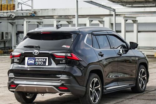 Dijual 2023 Toyota Yaris Cross 1.5 S GR Hybrid EV CVT TSS bekas