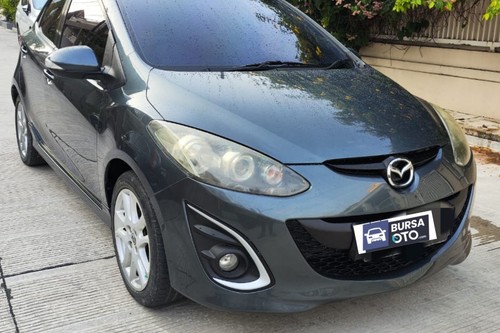 2012 Mazda 2  RZ AT bekas