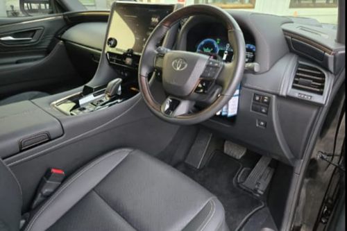 Used 2024 Toyota Alphard 2.5 HV