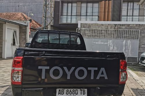Dijual 2014 Toyota Hilux 4x2 2.5 PU bekas